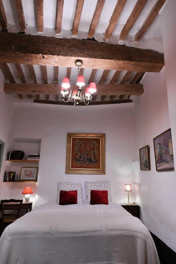 Bed and Breakfast La Cachette Du Comte Montfort-sur-Argens Exteriér fotografie